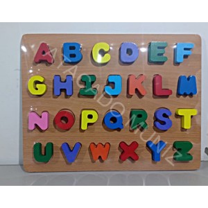 BASE DE MADEIRA DM TOYS COM 26 LETRAS EDUCACIONAL